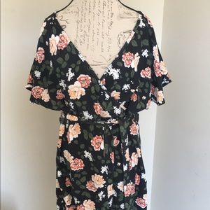 Boohoo Plus Floral wrap tea dress